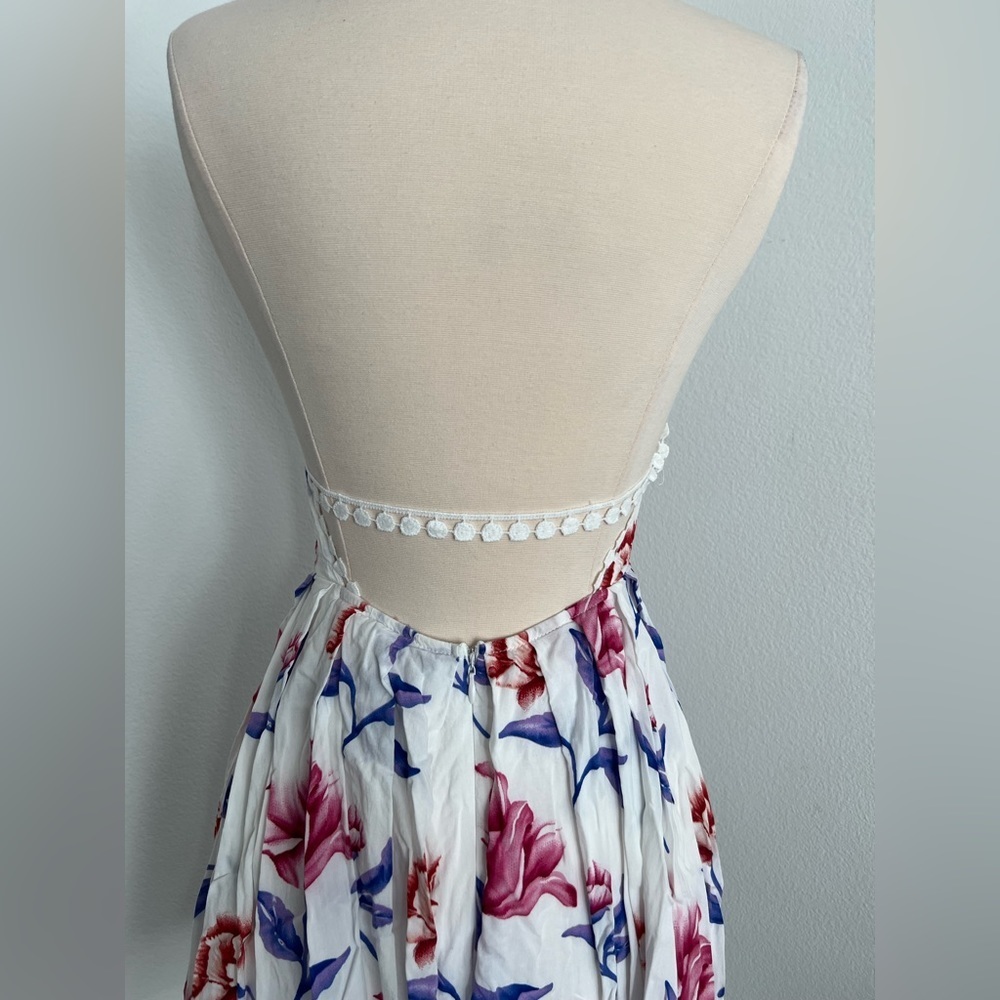 Floral Hawaii Romper/Dress - Picture 7 of 11